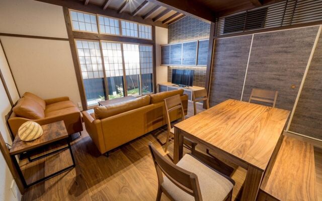 RESI STAY Villa Silktree