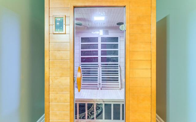 Pet-friendly Hiawassee Cabin w/ Lake Views & Sauna