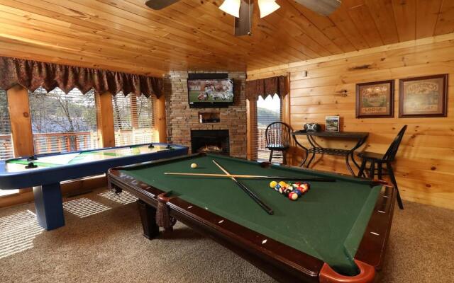 Mountain Blessings - Four Bedroom Cabin