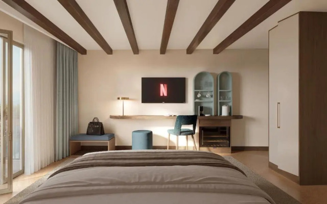 Vista Lakefront Boutique Hotel