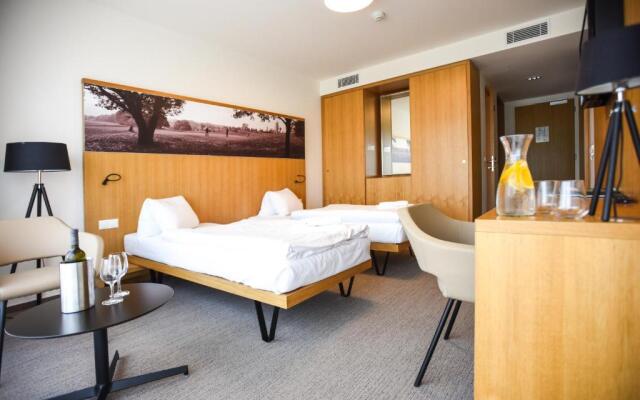 Hotel S-PORT Véska