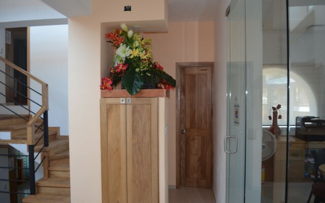 Hotel Andales on the Bay Suites