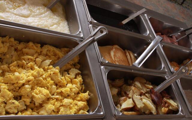Comfort Inn & Suites Crystal Inn Sportsplex