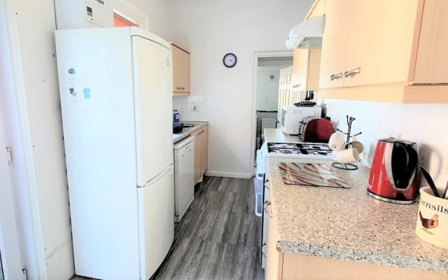 3-bedroom Victorian House With Superfast Wi-fi