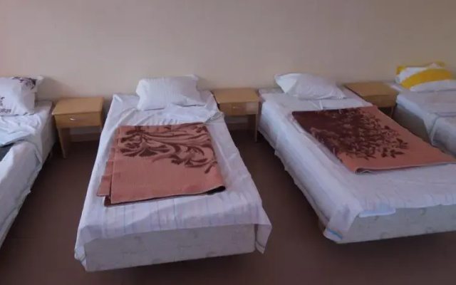 Vaiņodes jauniešu mītne