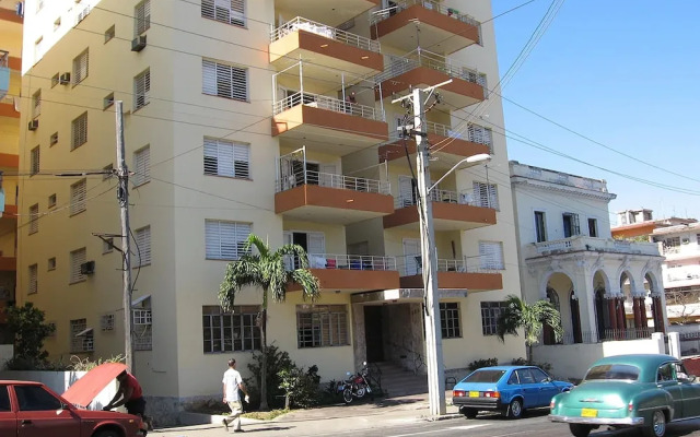 La Terraza de Doña Clara VEDADO