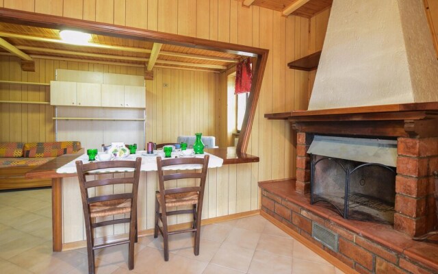 Stunning Apartment in Roccalbegna With 3 Bedrooms