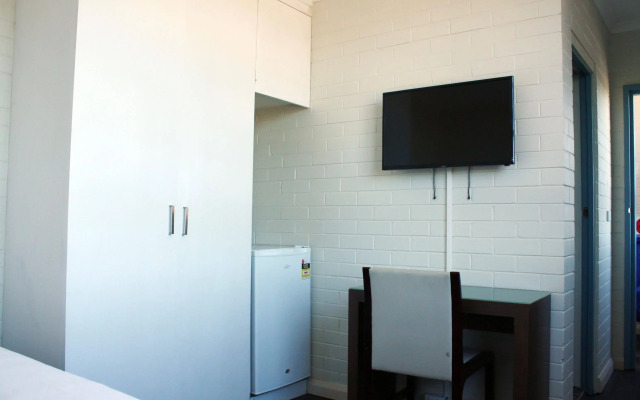 Little Coogee Hotel