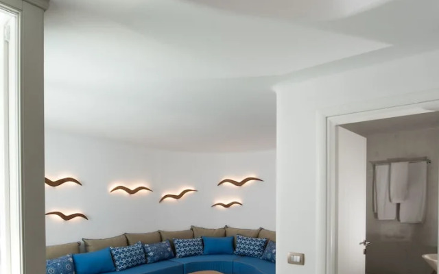 Allure Breeze Suites
