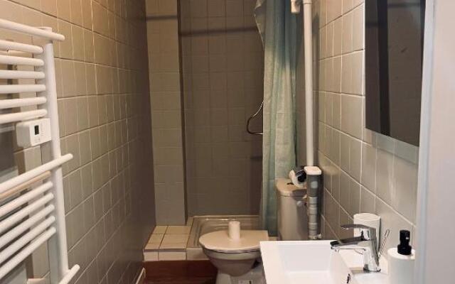 Rouen Les Chartreux Au Calme