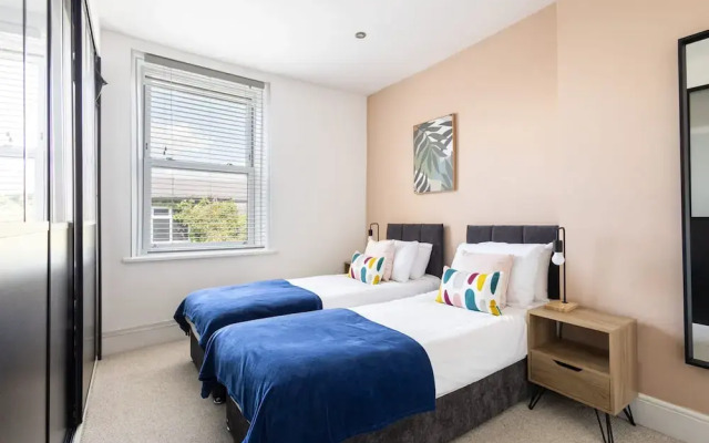 Host Stay Grove Road