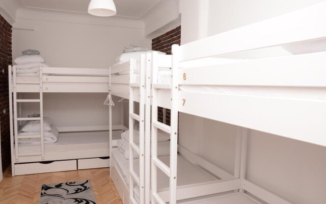 Free People Hostel