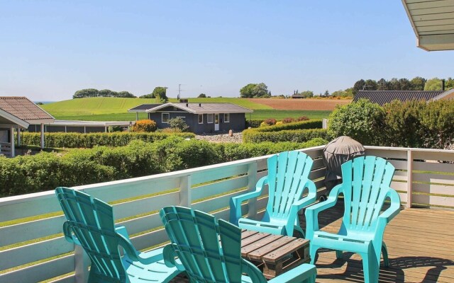 Luxurious Holiday Home in Millinge With Roofed Terrace