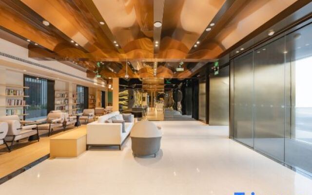 Shanghai Pudong Caolu Subway Atour Hotel