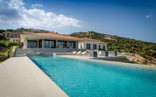 La Villa Calvi