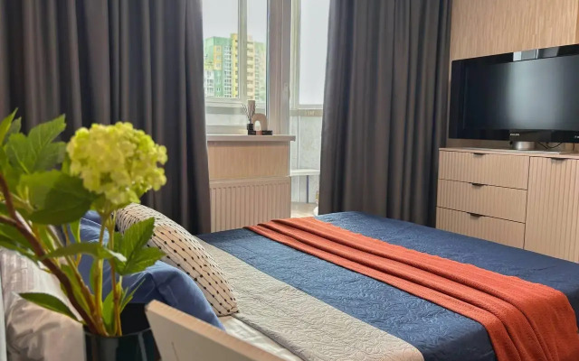 Nearby Studio at 54 Universitetskaya Embankment