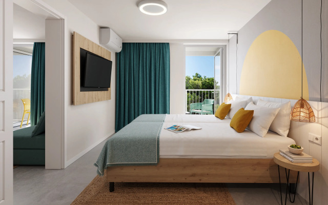 Sunny Makarska by Valamar