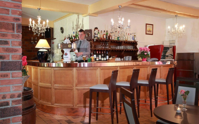 Sure Hotel by Best Western Saint-Quentin Ouest Le pot d'étain
