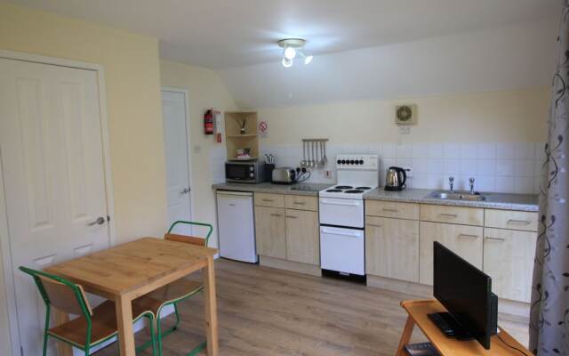 Burnbank Lodges