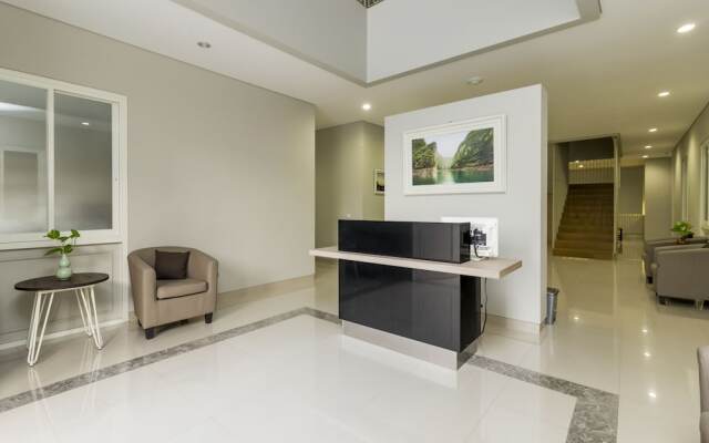 RedDoorz Plus @ Patal Senayan