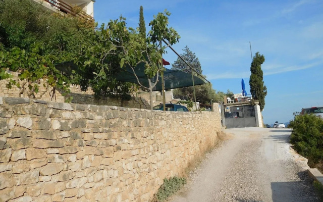 Ivan - 15 m From Beach - A1