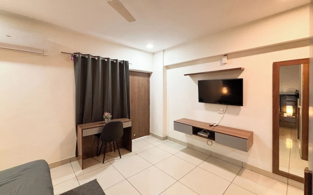 Housr 1 RK Apartment Sec 28 Gurgaon Mega