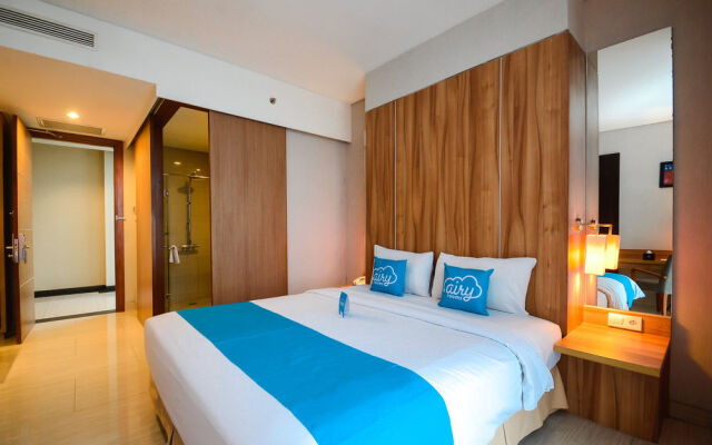 万隆艾里苏卡加迪苏尔雅苏曼特里36号酒店(Airy Sukajadi Surya Sumantri 36 Bandung)