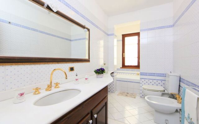 House Olivo Massarosa