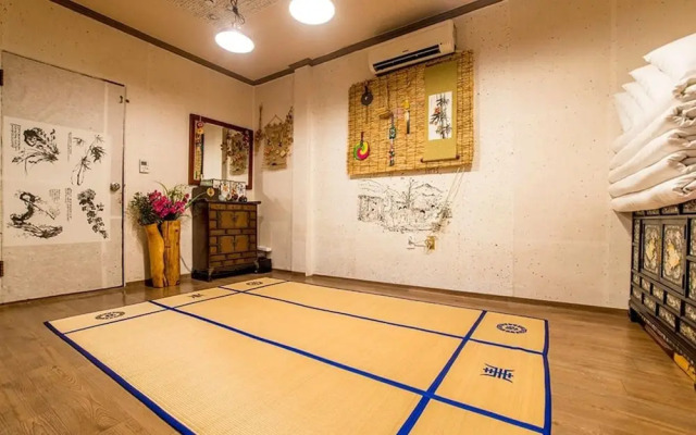 Hue Hanok Guesthouse