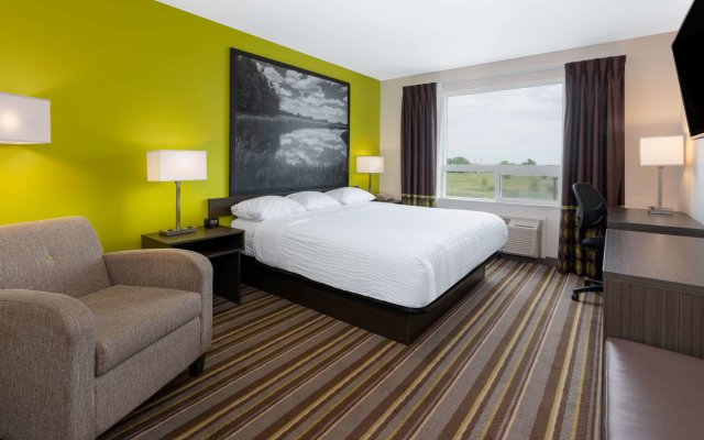 Super 8 by Wyndham Winnipeg East MB