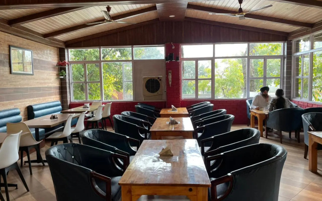 Balaut Camp - Resort
