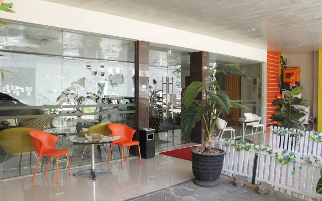 Airy Panakkukang Boulevard Topaz F8 Makassar