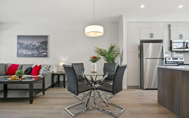 The Belmont Luxury NEW Home Free Indoorparking