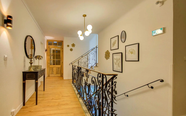 Logis Hotel Le Blason de Provence