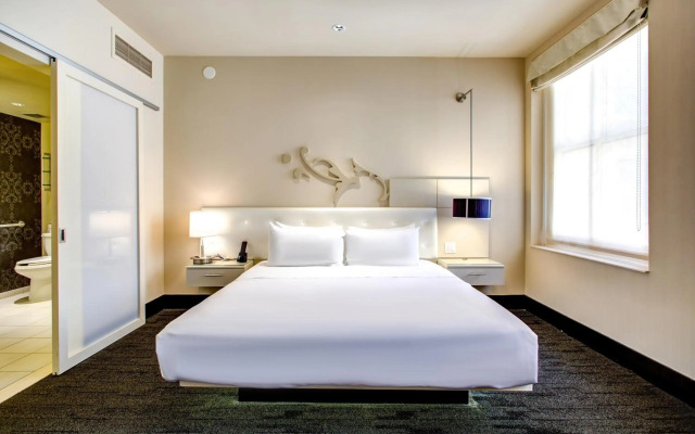 THE MIDLAND HOTEL, Chicago, a Tribute Portfolio Hotel