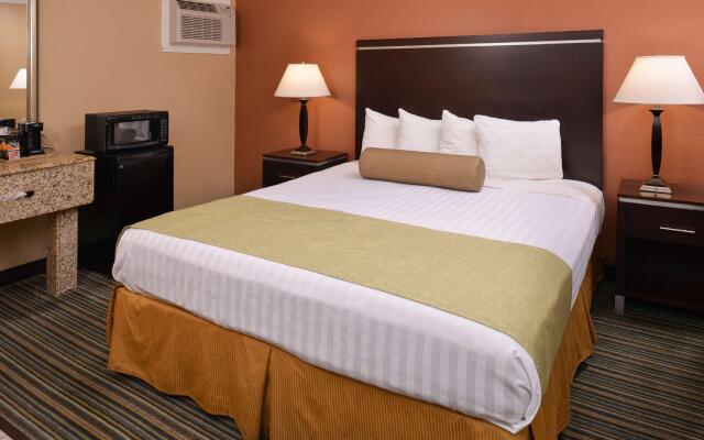 Best Western Courtesy Inn Hotel - Anaheim Resort at the Park