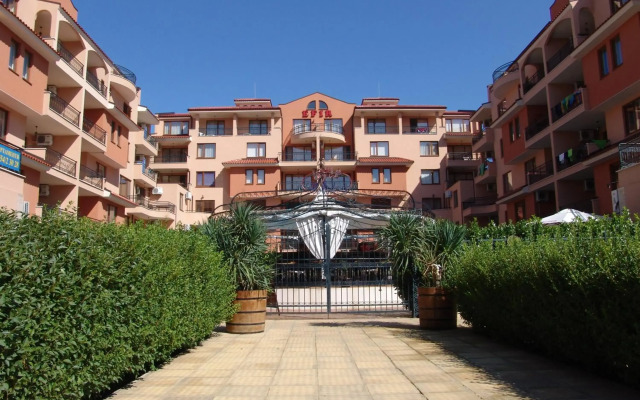 Aparthotel Efir