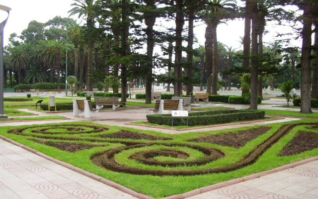 High Standing in the of the Parc and Beach at 200 m