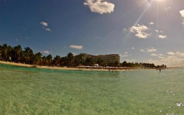Sea Hawk Suites