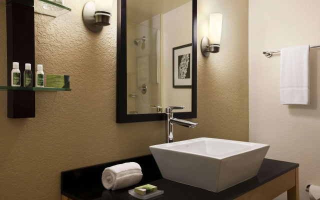 Holiday Inn Express Miami Airport Blue Lagoon Area by IHG