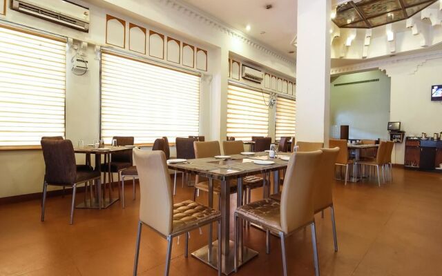 OYO 600 Hotel Skyhy