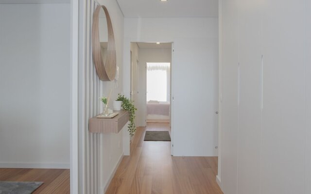 Liiiving -Luxury River View Apartment IV