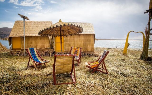 Uros Amaru Marka Lodge