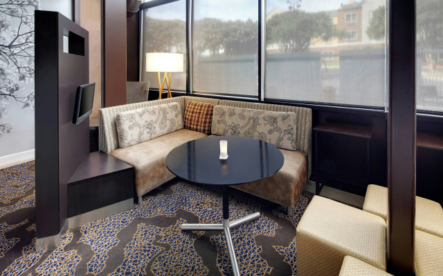 Courtyard by Marriott Austin-University Area