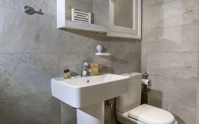 Isora Apartment by GHH