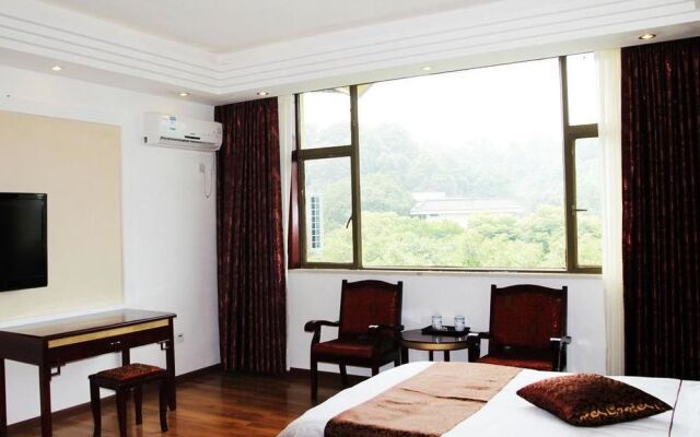 Mount Emei Xianhelou Hotel