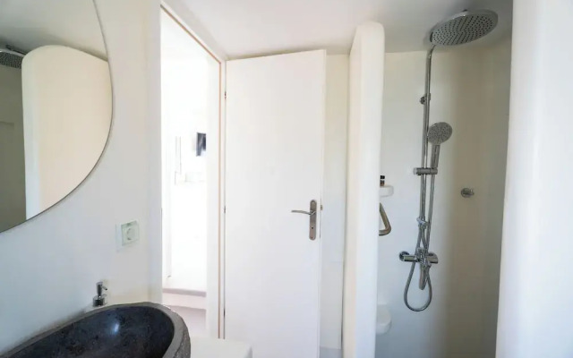 Phaedrus Living: Ornos Beach House Mykonos