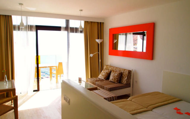 Punta del Rey - Adults Only