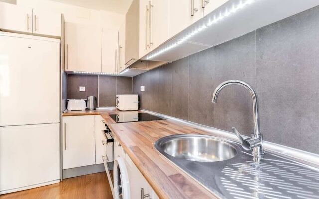 Peaceful 1bed Apartment, Completely Refurbished