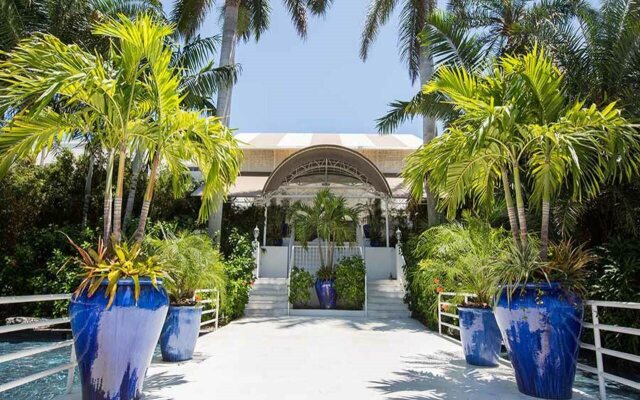 Sundial Beach Resort & Spa